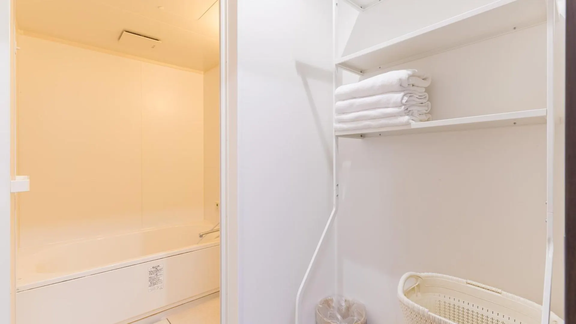 New Japanese Style 10Ppl 3-Story Family House 4Br&Tub Βίλα Οσάκα 0*,  Ιαπωνία