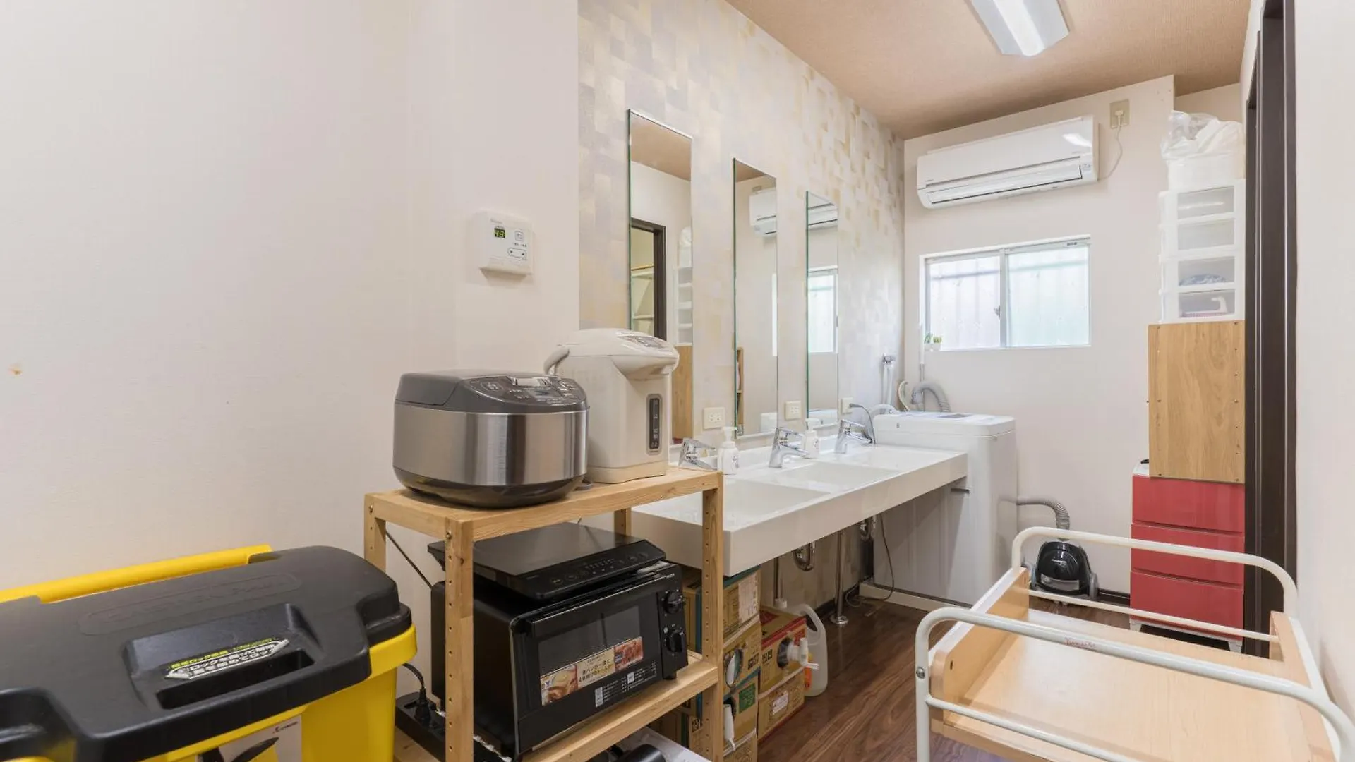 New Japanese Style 10Ppl 3-Story Family House 4Br&Tub Villa Osaka